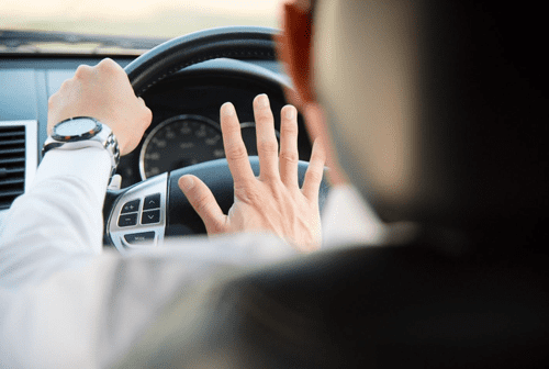 How to Communicate Effectively while Driving